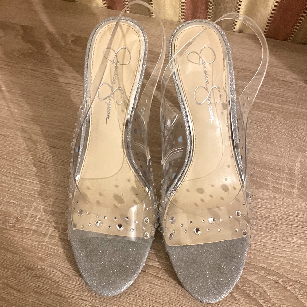 Jessica Simpson heel